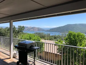 Relaxing Lake House Just Minutes from the Lake! - Image 2