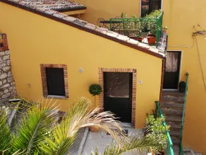 House in the old village with terrace and swimming pool - Image 2