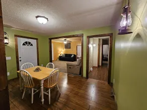 Country Retreat in a Cozy Little Town - Image 5
