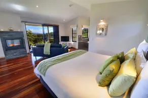 Luxury Escape @ Cockatiel, Blue Summit Cottages - Image 2