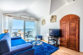 Villa Roses: Penthouse with pool - Image 3