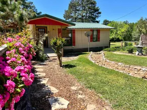 Beautifully decorated home w/ fabulous amenities! - Image 3