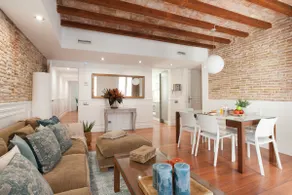 Enjoybcn Apartments, Apartment Deluxe by Dalí E... - Image 2