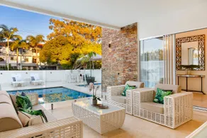 Exquisite Riverside Living, Noosaville - Image 2