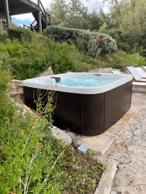 Luxury Lake Travis Retreat with Pool, Hot Tub & Stunning Views - Image 5