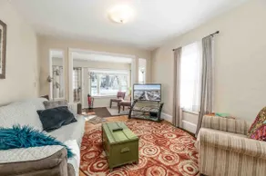 Mid-Town Smart Bungalow - Image 5