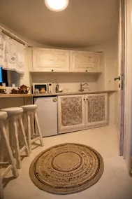 Milos Maison - Image 2