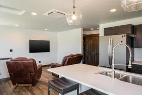 1 Bedroom Apartment with Spectacular Views - Image 4