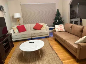 Large Bright 2 Bedroom w L Deck & One Free Parking - Image 5