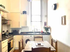 2 Bed Self Contained Apartment Wrexham - Image 5