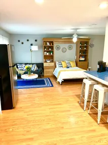 Town & Country Hideaway - Image 4