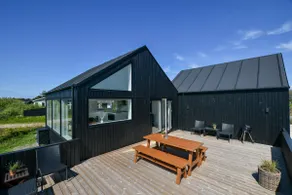 Beautiful cottage in Lakolk - Image 3