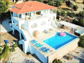 Flying Bull Villa - Sea view - Jacuzzi - Pool - Image 3
