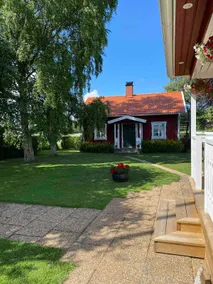 Cozy cottage in rural setting - Image 4
