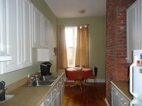 Downtown Historic District Urban Suite on Water St - Image 5
