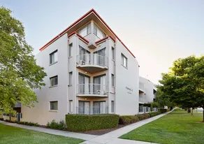 One Bedroom Apartment in Kingston - Image 2