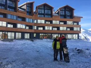 STAIRWAY TO SNOW HEAVEN -Gondola View Ski Chalet! - Image 2