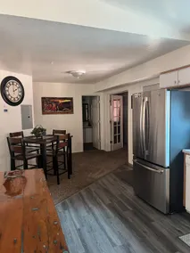 Powell Beachwood Bungalow - Image 5