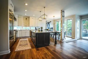 Modern Lakefront Oasis - Private Pool & Salt Water HotTub with Beautiful Sunsets - Image 4