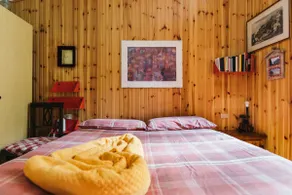 Perfectly located flat with wifi and forest view! - Image 3