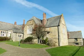 Stylish Victorian School conversion in St Agnes - Image 2