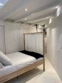 Small 2 rooms with terrace - Image 4