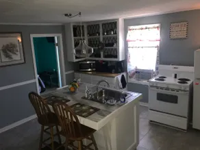 Near Downtown Apartment - Image 2
