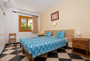 Villa with pool in residential area of Can Picafort just 300 m from the beach - Image 4