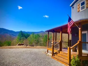 Music Mountain- The Boutique Music Themed Cabin - Image 2