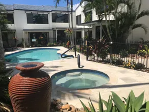 Noosa Place Resort Noosa River 2brm Apartment - Image 2