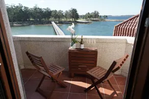 SEA VIEWS, FEW METERS TO THE BEACH, MAIN STREET - Image 3