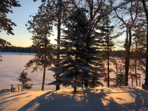 Amazing views, remodeled basement, pontoon to rent - Image 5