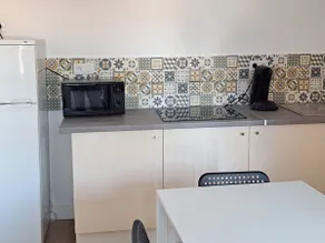 BudgetBnb petit duplex centre médiéval - Image 2