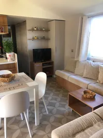 Beautiful Luminosa Mobile Home, All Comforts - Image 3