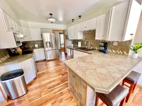 Lester River Retreat - 8 miles to Downtown Duluth - Image 5