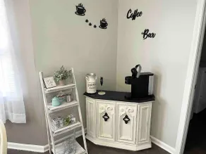 Spacious Home w/ Coffee Bar & GameRoom near Ft. Stewart & Savannah - Image 2