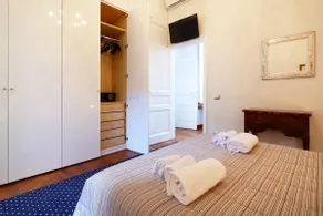 LUXURY SUITES AND APARTMENTS C WITH BALCONY - Image 4