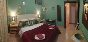 Spacious Cosy Apt (up to 5 guests) - Image 5
