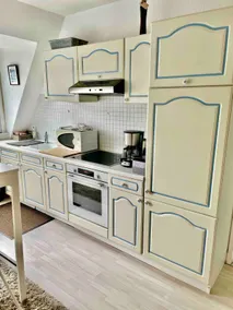 Hyper-central 🐚 apartment, 50 meters from the beach - Image 3