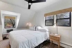 Gorgeous! Modern 3 Bed Home by Lake Mtka & Wayzata - Image 2