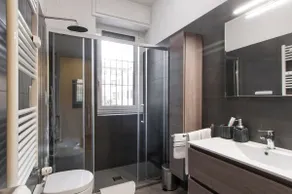 Cozy Apartment_S in the heart of Milan - Image 5