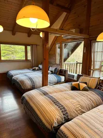Spend a relaxing time in a log house away from the city. - Image 5