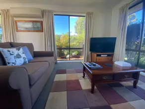Victoria Cottage - Close to Maria Island Ferry - Image 5