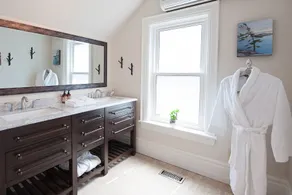 Nest By The Bay - Downtown Midland / Private Loft - Image 4