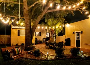 Quaint Villa 20 min to Beach, Hot Tub + Garden - Image 3