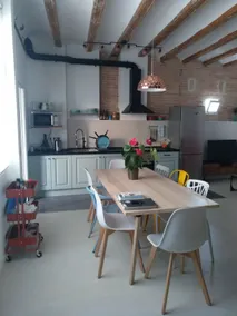 Accommodation in the heart of Valencia with Wi-Fi - Image 4