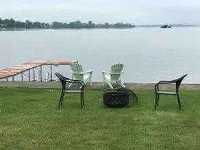LakeLife is Dam Good! 4 Bedroom Waterfront Home - Image 4