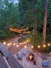 Innsbrook Falls Hideaway - Roomy lakefront Chalet - Image 4