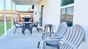 Deluxe Spacious Home near Sequoia Park - Image 5