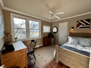 Convenient and chic private suite with 2 bedrooms! - Image 4